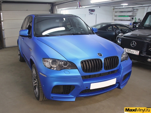 Полная оклейка пленкой Arlon Blue Aluminium автомобиля BMW X5 